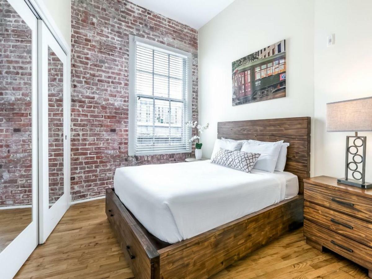 Beautiful Condos Steps From French Quarter And Bourbon St New Orleans Exterior photo