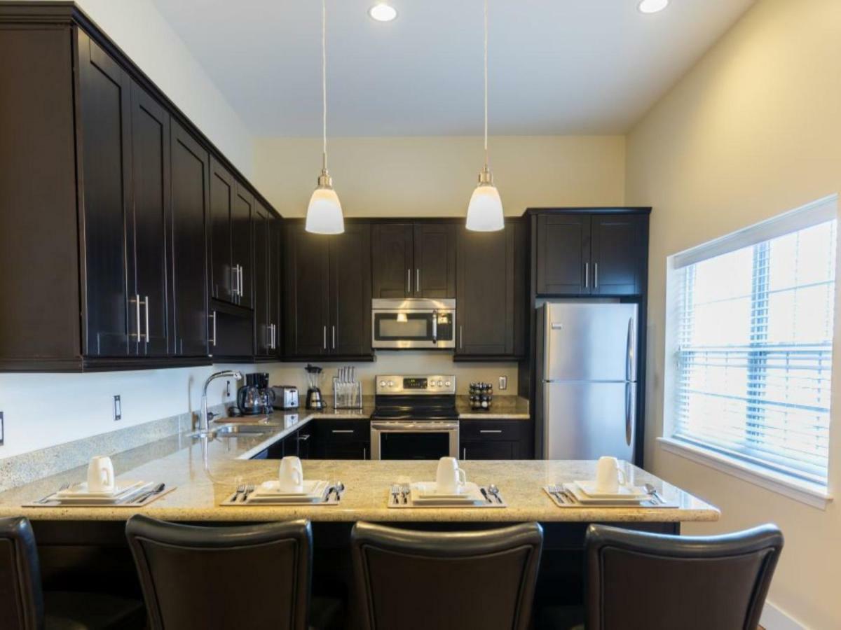 Beautiful Condos Steps From French Quarter And Bourbon St New Orleans Exterior photo
